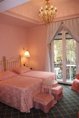 Guest room at the Hotel Continental Barcelona with balcony overlooking La Rambla. Photo by Richard Varr