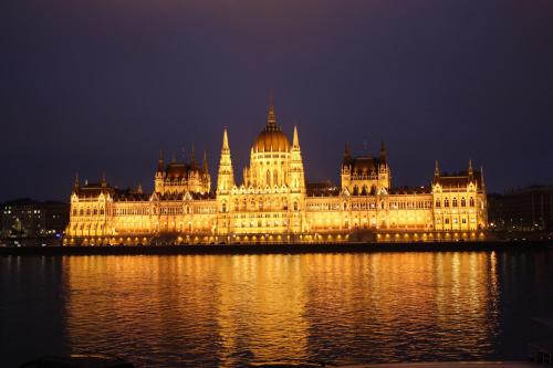 Parliament at nightfall. Photo by Richard Varr